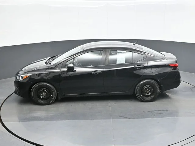 Used 2021 Black Nissan 1.6 S image 12