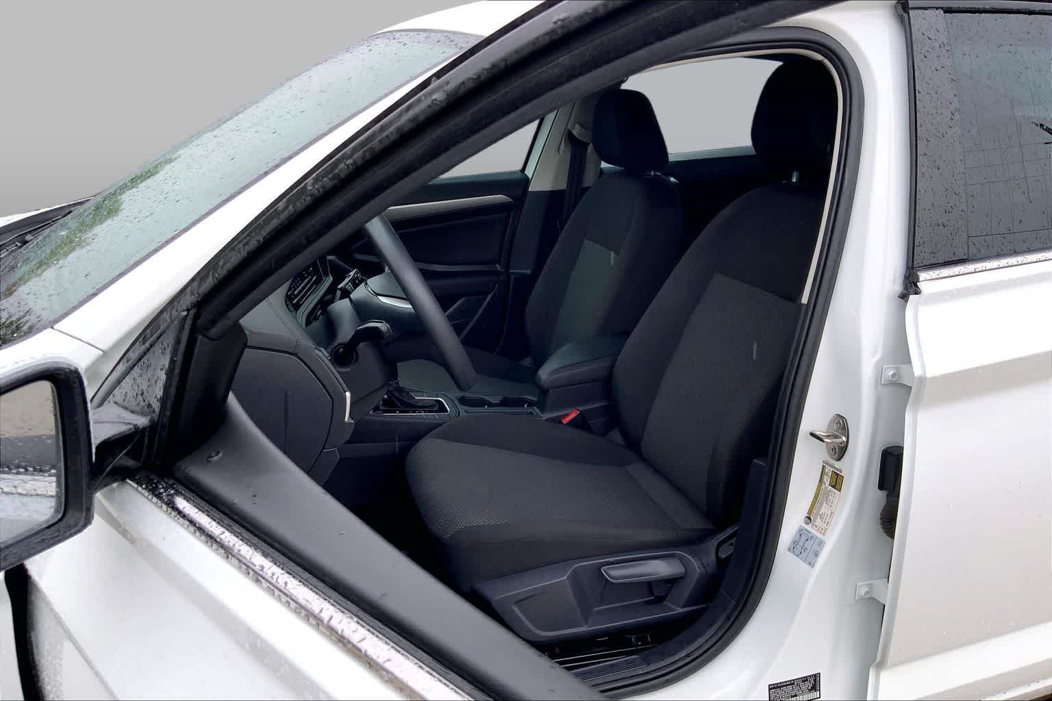 Used 2021 Pure White Volkswagen S image 7