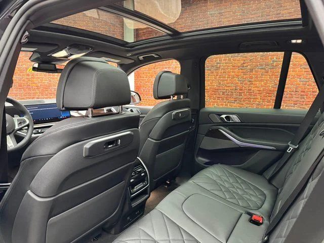 Used 2026 Black BMW xDrive40i image 24