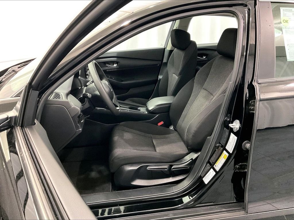 Used 2023 Black Honda LX image 10