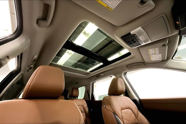 New 2025 Brilliant Silver Metallic Nissan Platinum image 35