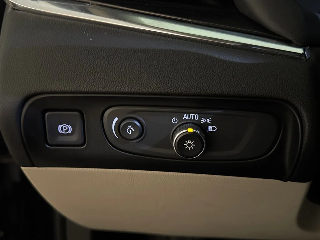 Certified Used 2018 Black Buick Essence image 19