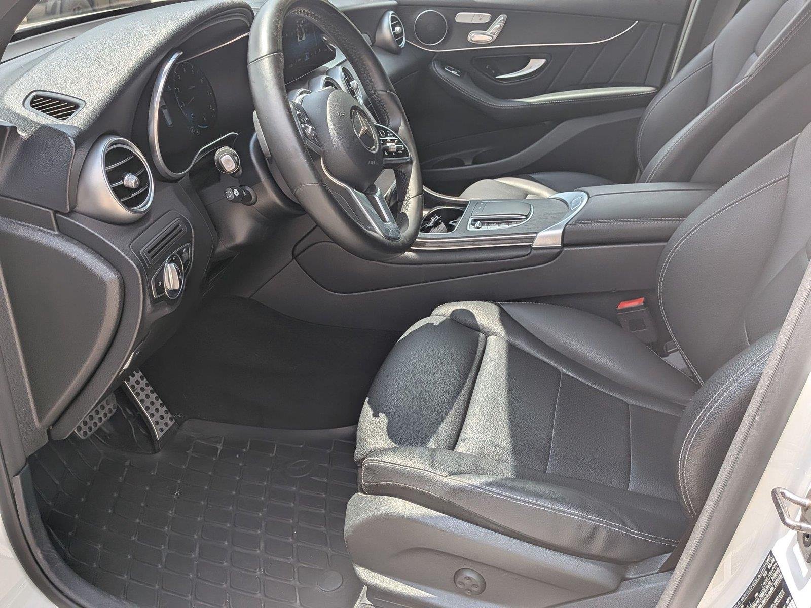 Used 2022 Polar White Mercedes-Benz GLC 300 image 18