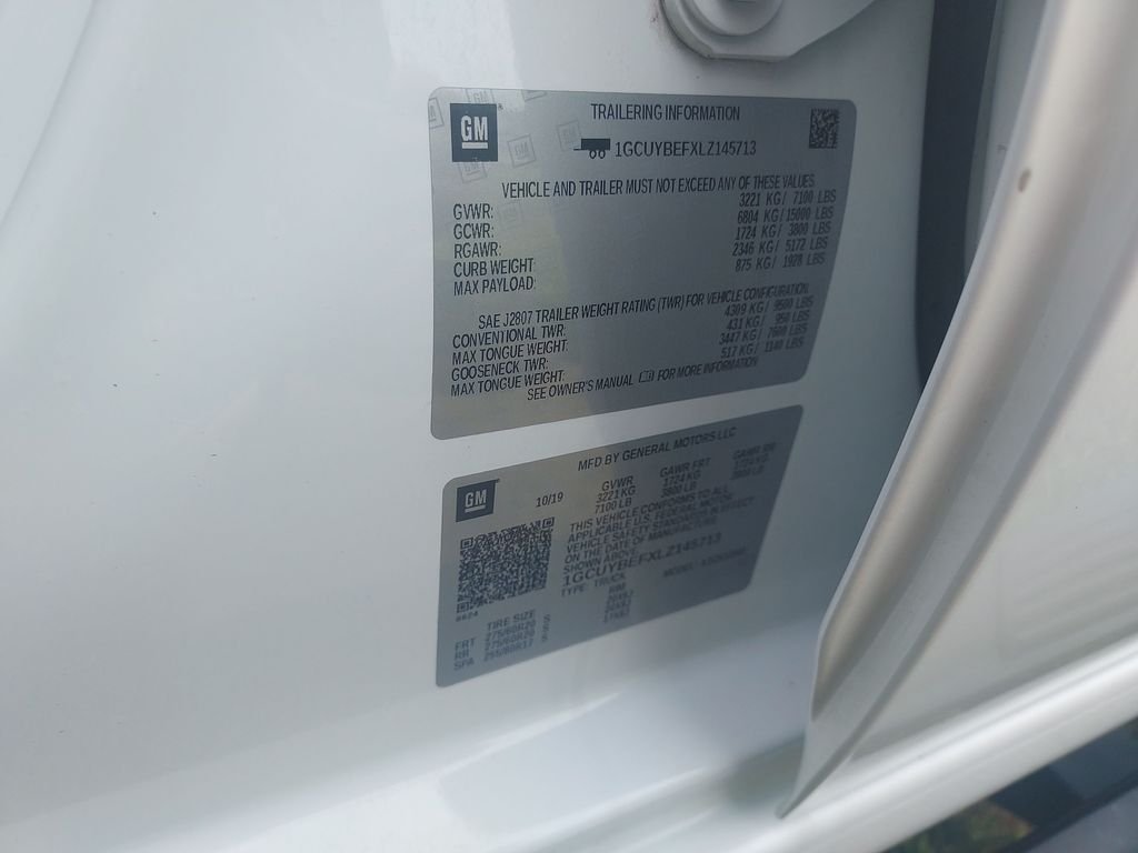 Used 2020 White Chevrolet Custom image 23