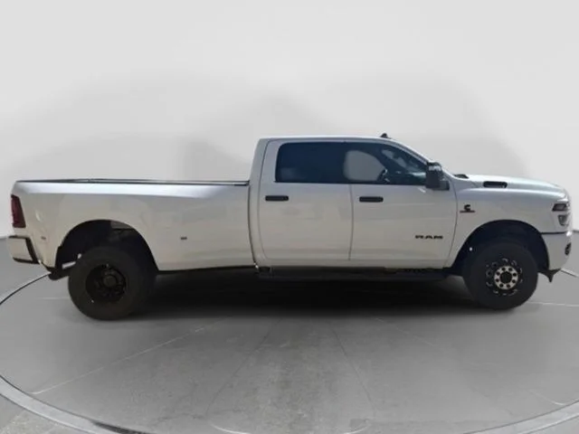 New 2026 Bright White Clear-Coat Exterior Paint RAM Big Horn image 7