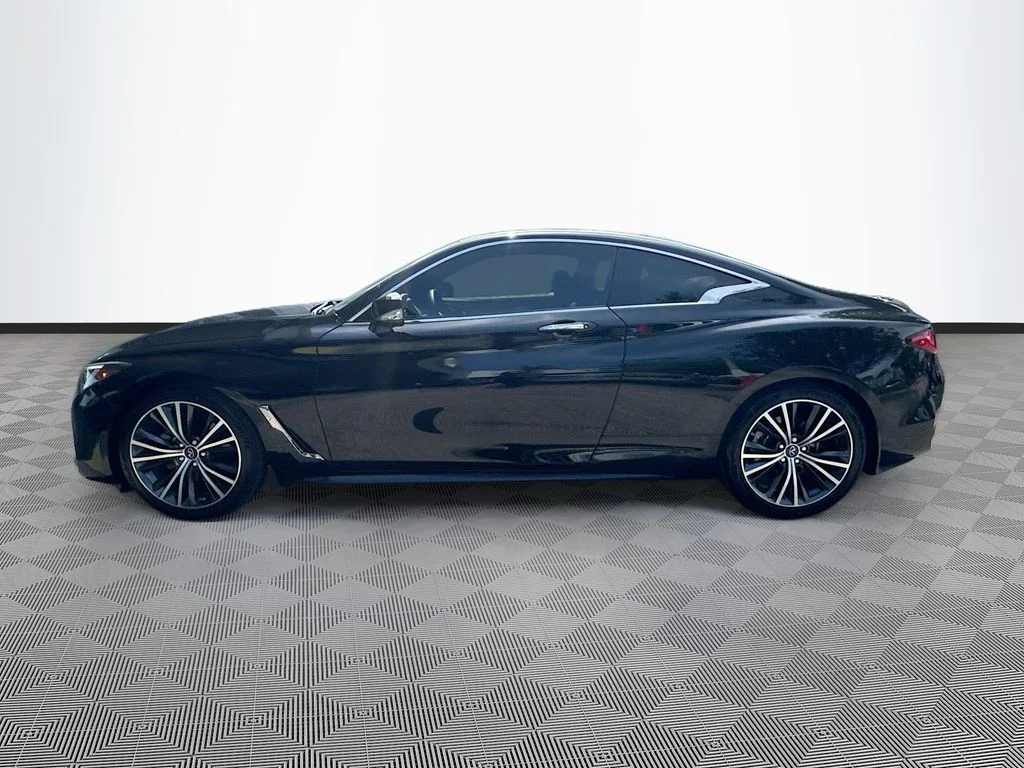 Used 2022 Black INFINITI LUXE image 9