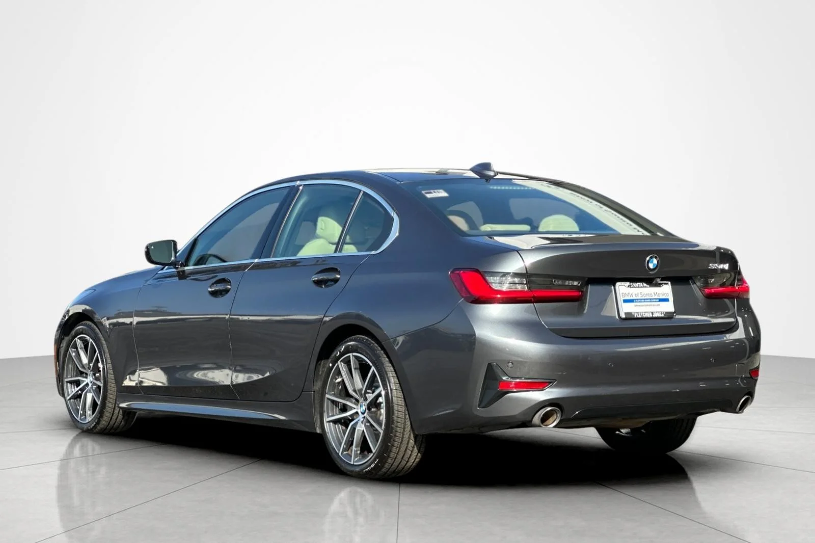Used 2021 Mineral Grey Metallic BMW 330i image 3