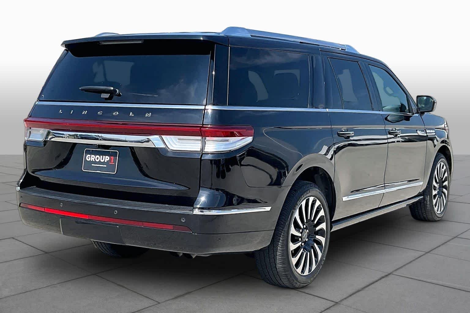Used 2022 Infinite Black Lincoln Black Label image 11