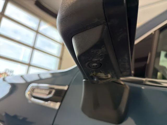 Used 2025 Blue GMC Denali image 13