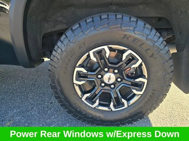 Used 2023 Black Chevrolet ZR2 image 31