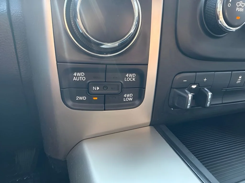 Used 2014 White Ram Big Horn image 20