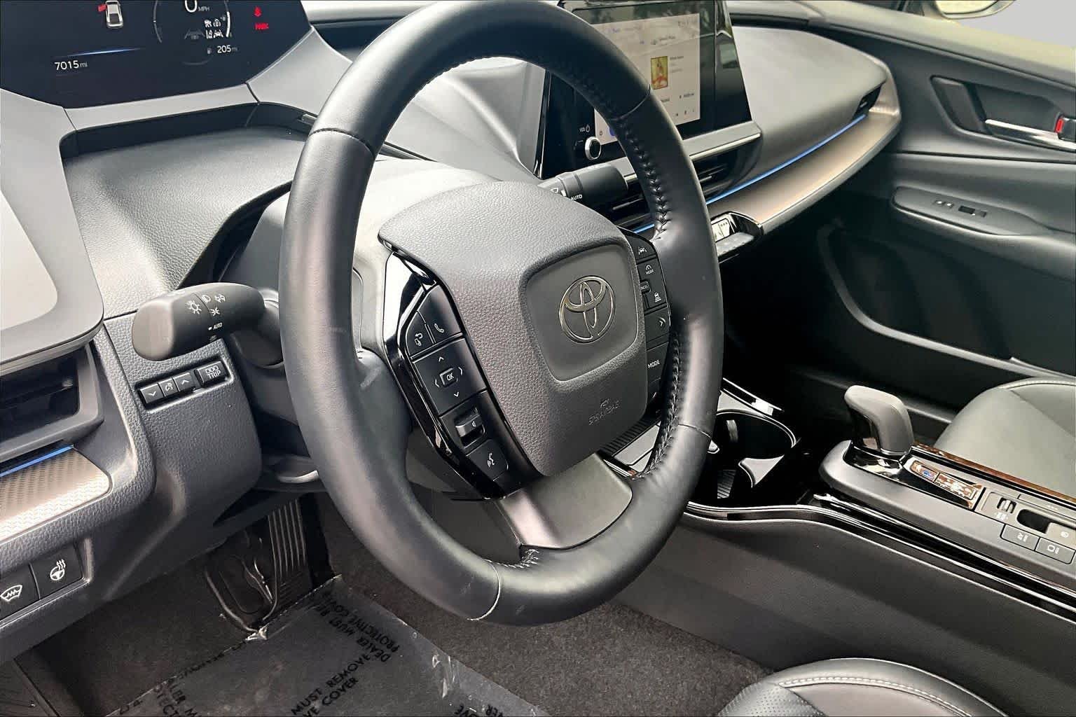Used 2024 Midnight Black Metallic Toyota XLE image 17