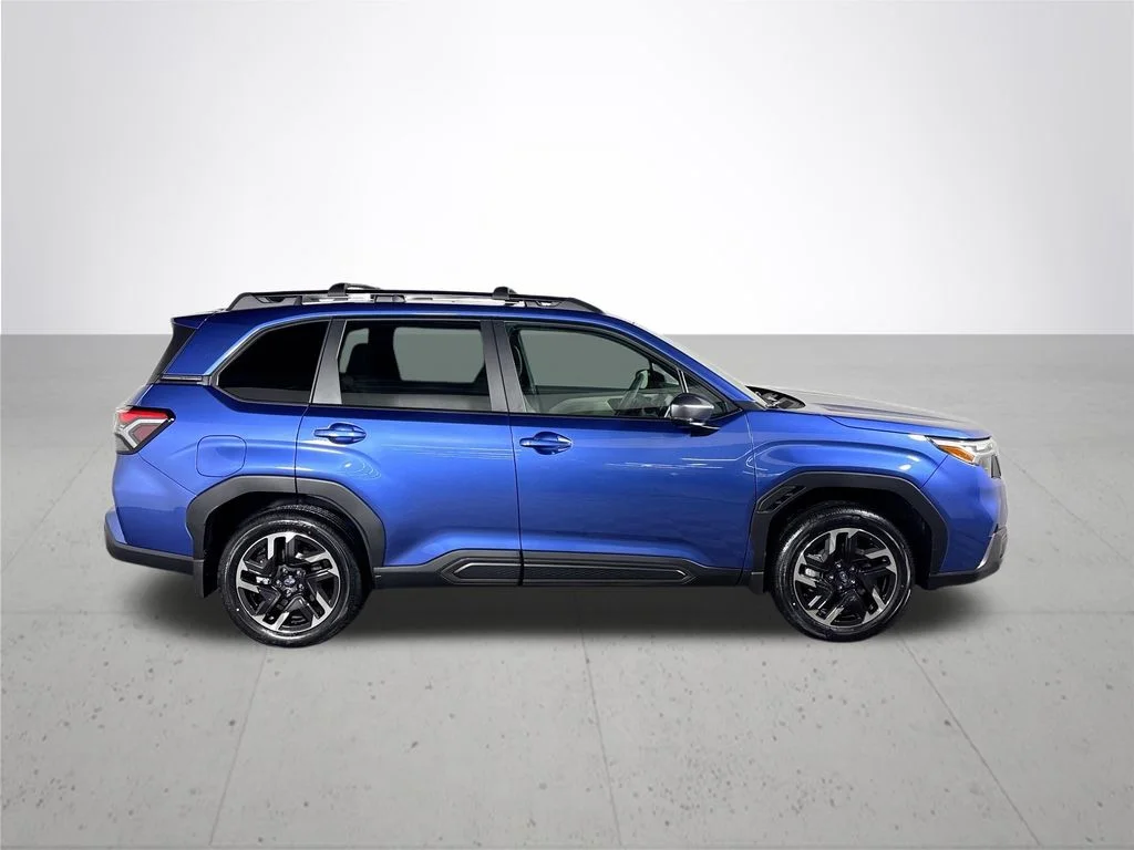 New 2026 DAYBREAK BLUE PEARL Subaru Limited image 5