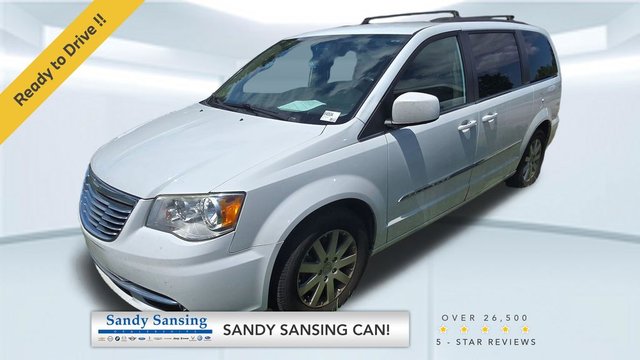 2016 Chrysler Town & Country Touring