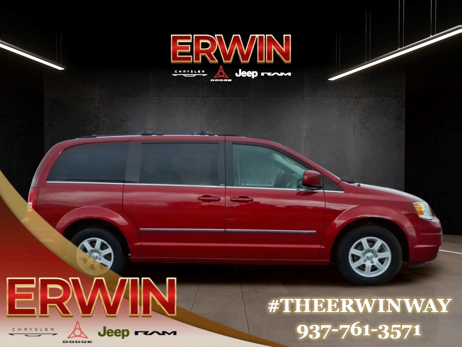 Used 2010 Inferno Red Crystal Pearl Coat Chrysler Touring image 8