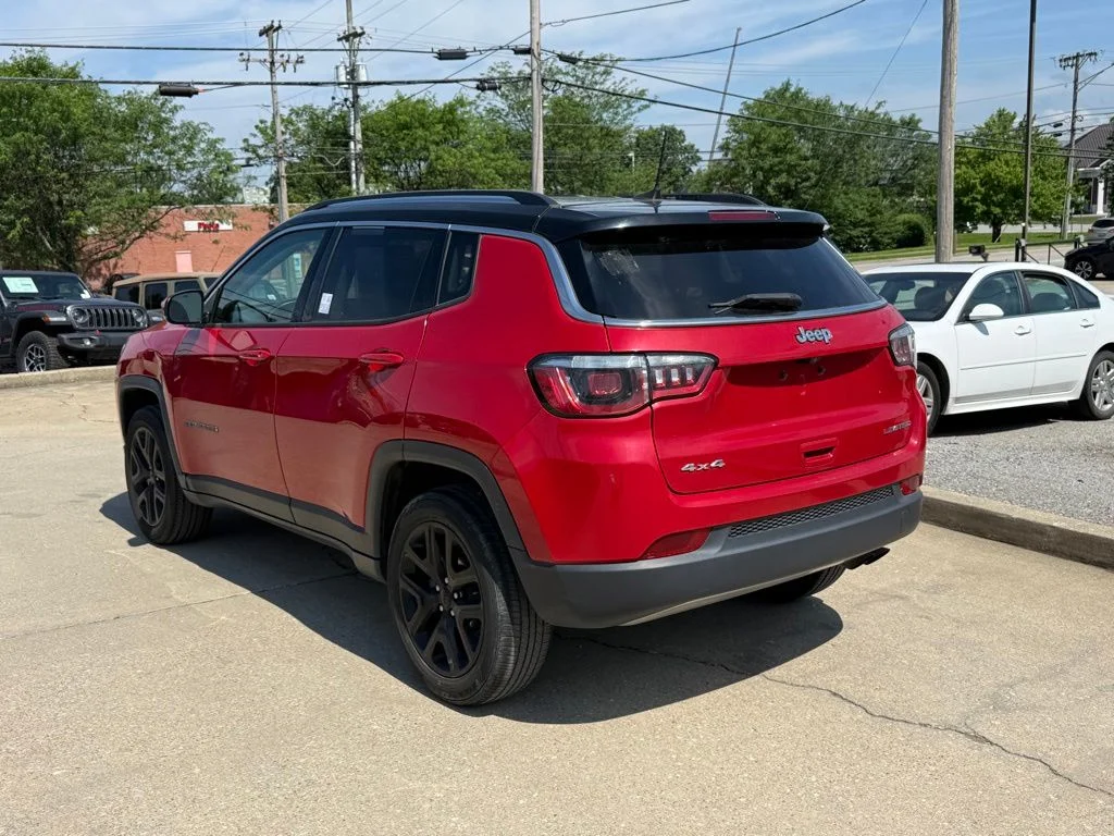 Used 2019 Red Jeep Limited image 8