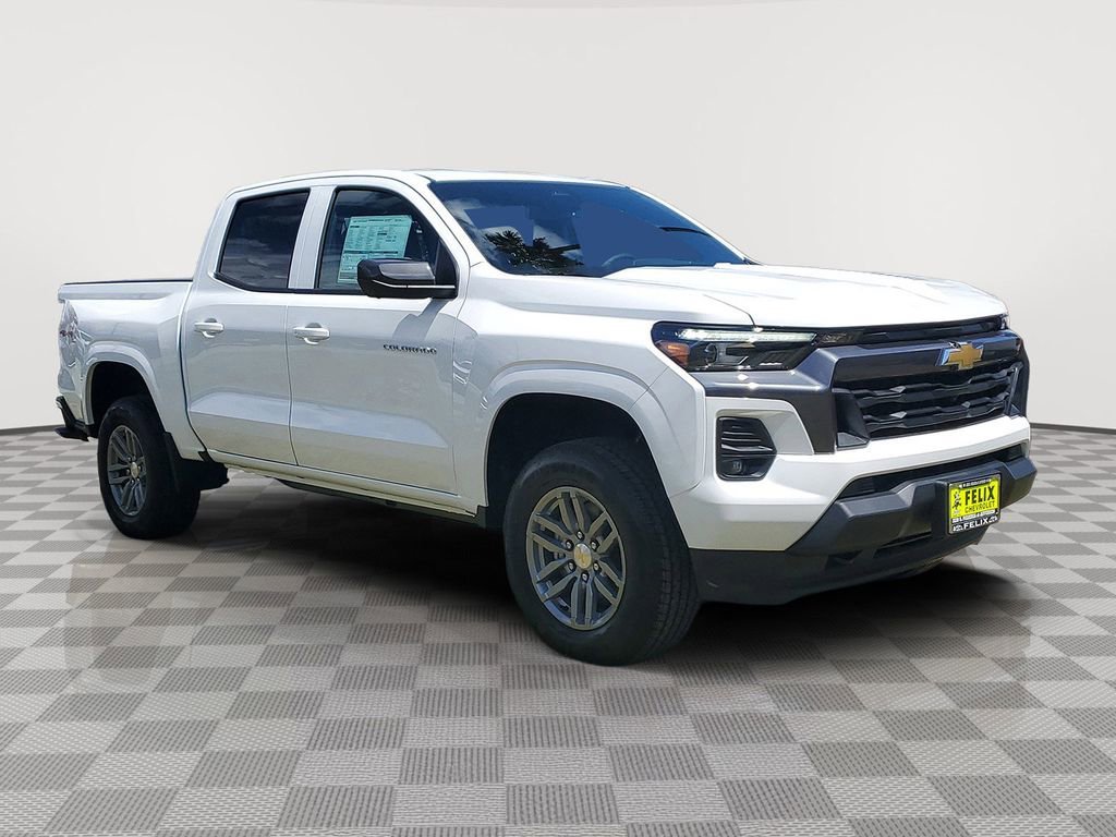 New 2026 Summit White Chevrolet LT image 3