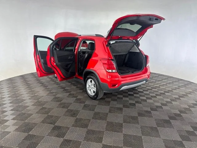 Used 2018 Red Chevrolet LT image 16