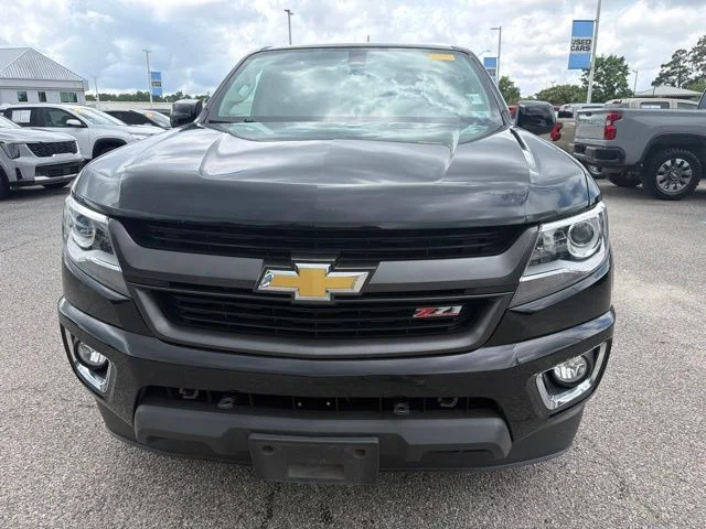 Used 2016 Black Chevrolet Z71 image 8
