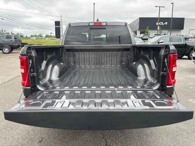 New 2026 Granite Crystal Metallic Clear-Coat Exterior Paint RAM Big Horn/Lone Star image 11
