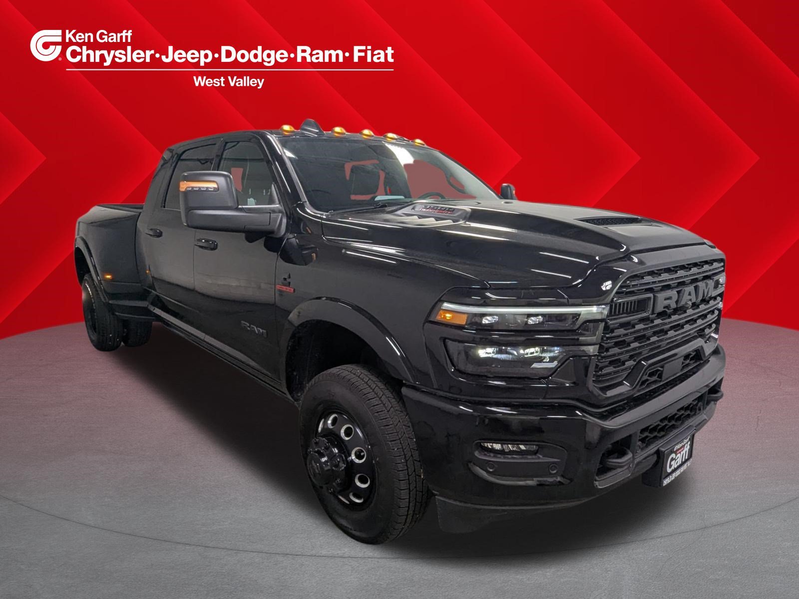 New 2026 Diamond Black Crystal Pearl-Coat Exterior Paint RAM Limited image 1
