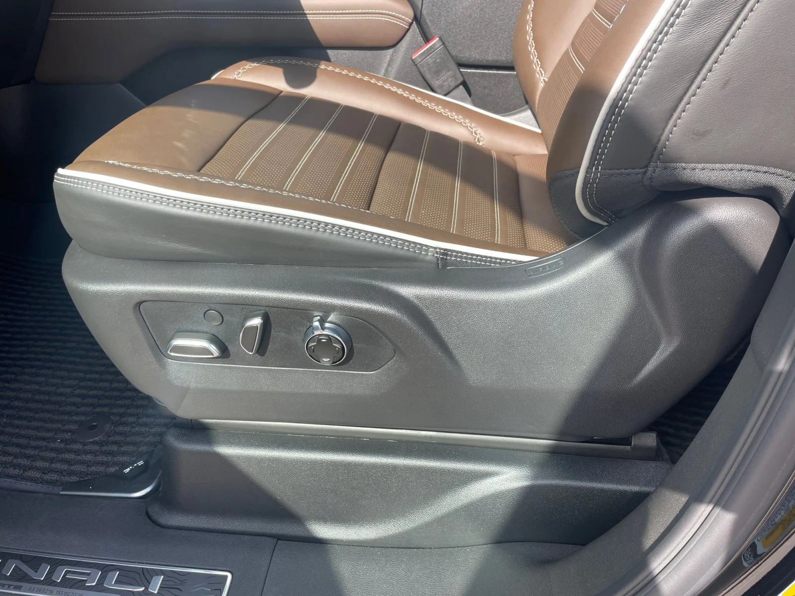 New 2026 Onyx Black GMC Denali Ultimate image 16