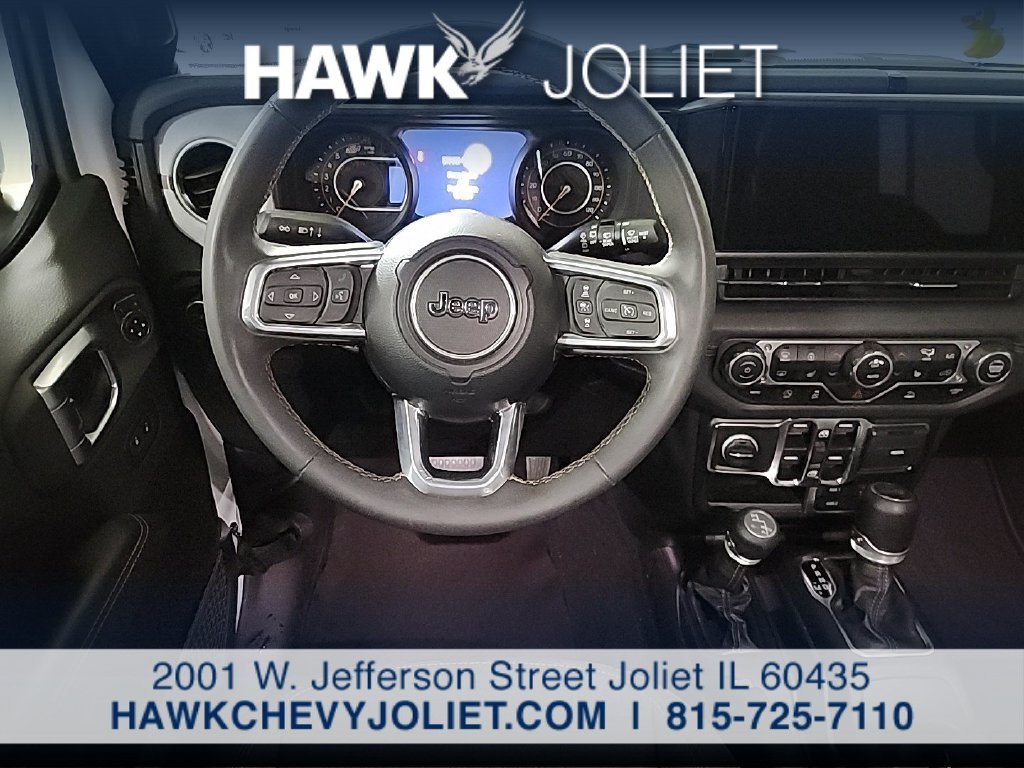 Used 2024 White Jeep Sahara image 15