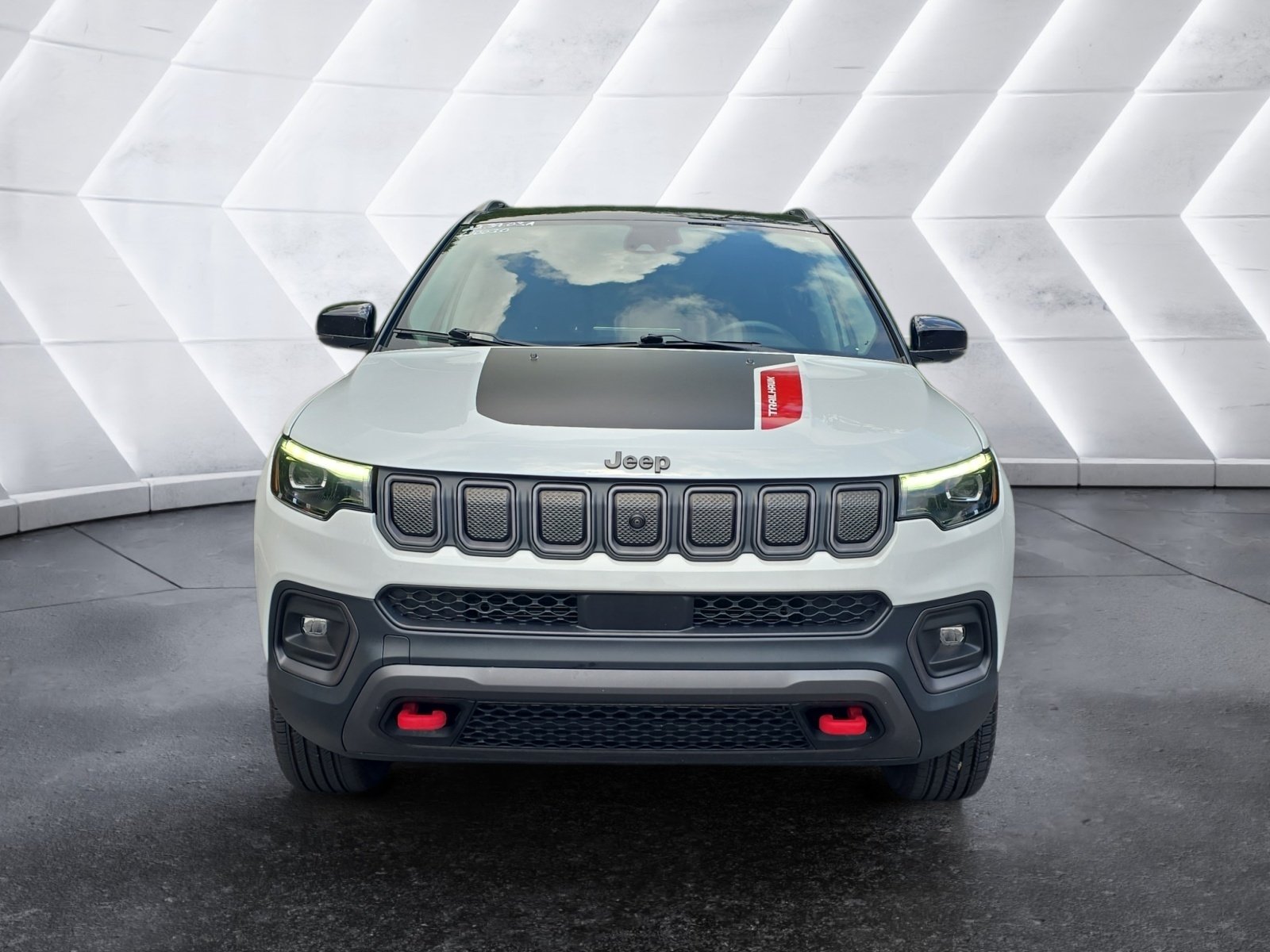 Used 2022 White Jeep Trailhawk image 8