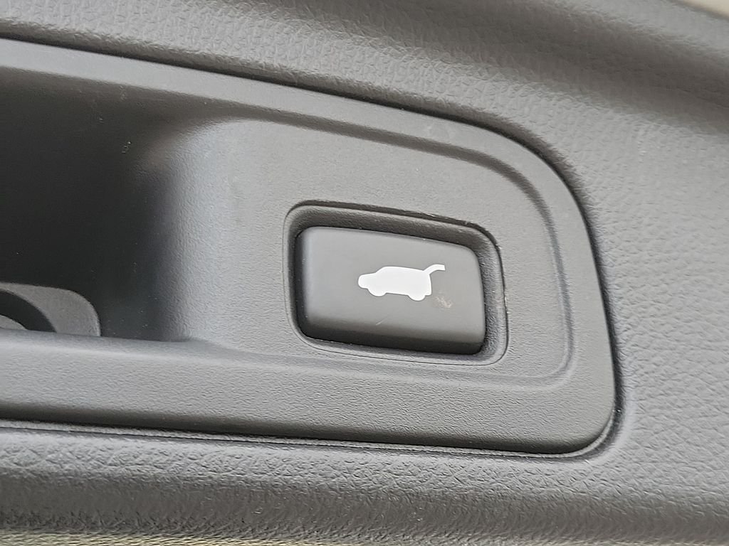 Certified Used 2020 Platinum White Pearl Honda Touring image 34