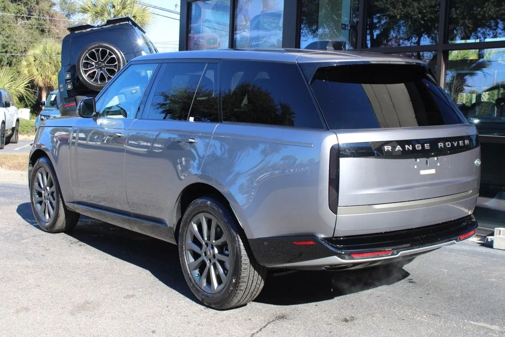 2023 Land Rover Range Rover SE - Photo 9