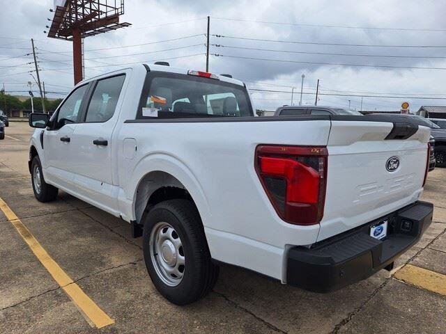 New 2026 Oxford White Ford XL image 3