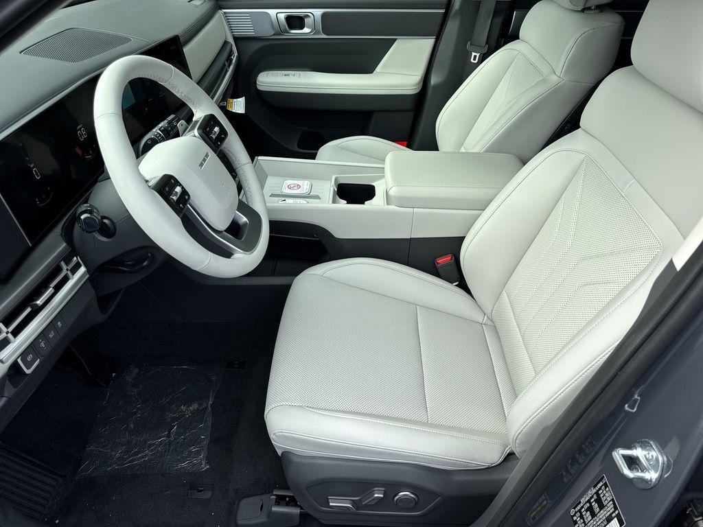 New 2026 Gray Hyundai SEL FWD image 9