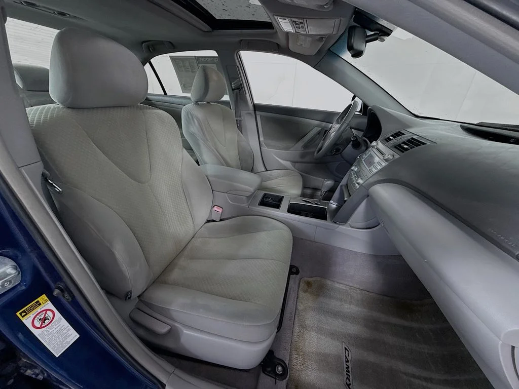 Used 2007 Blue Ribbon Metallic Toyota Hybrid image 26