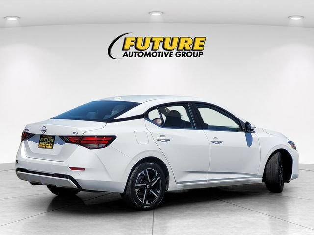 Used 2024 White Nissan SV image 4