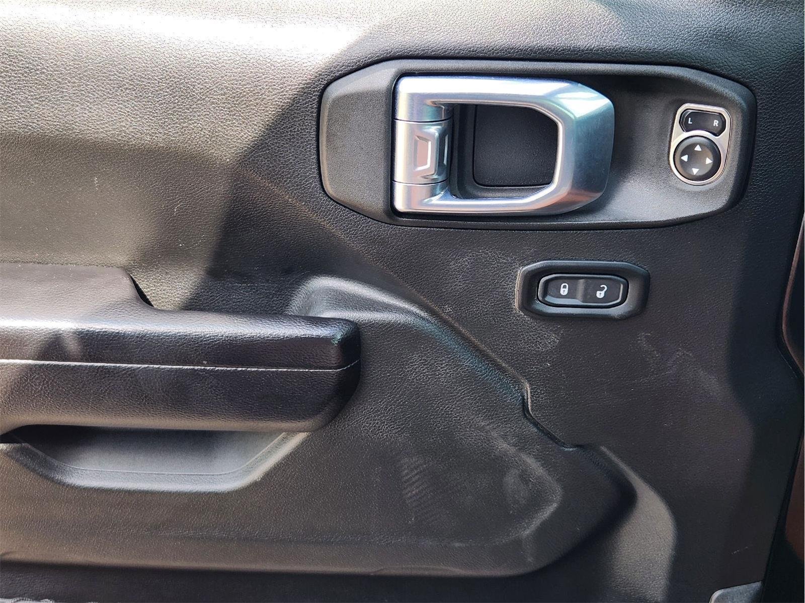 Used 2021 Black Clearcoat Jeep Sport image 24