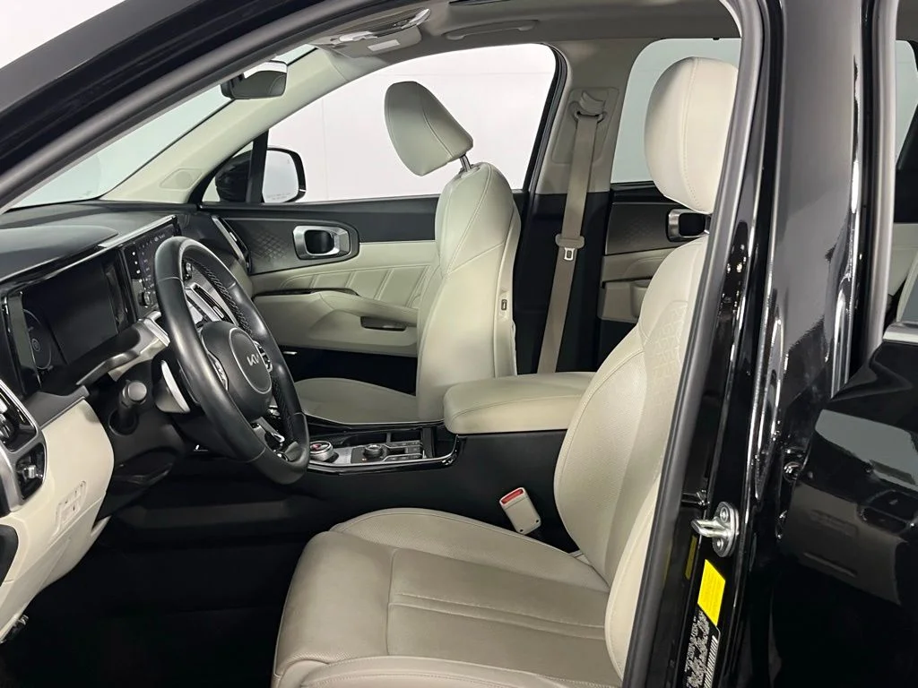 Used 2023 Black Kia SX Prestige image 20
