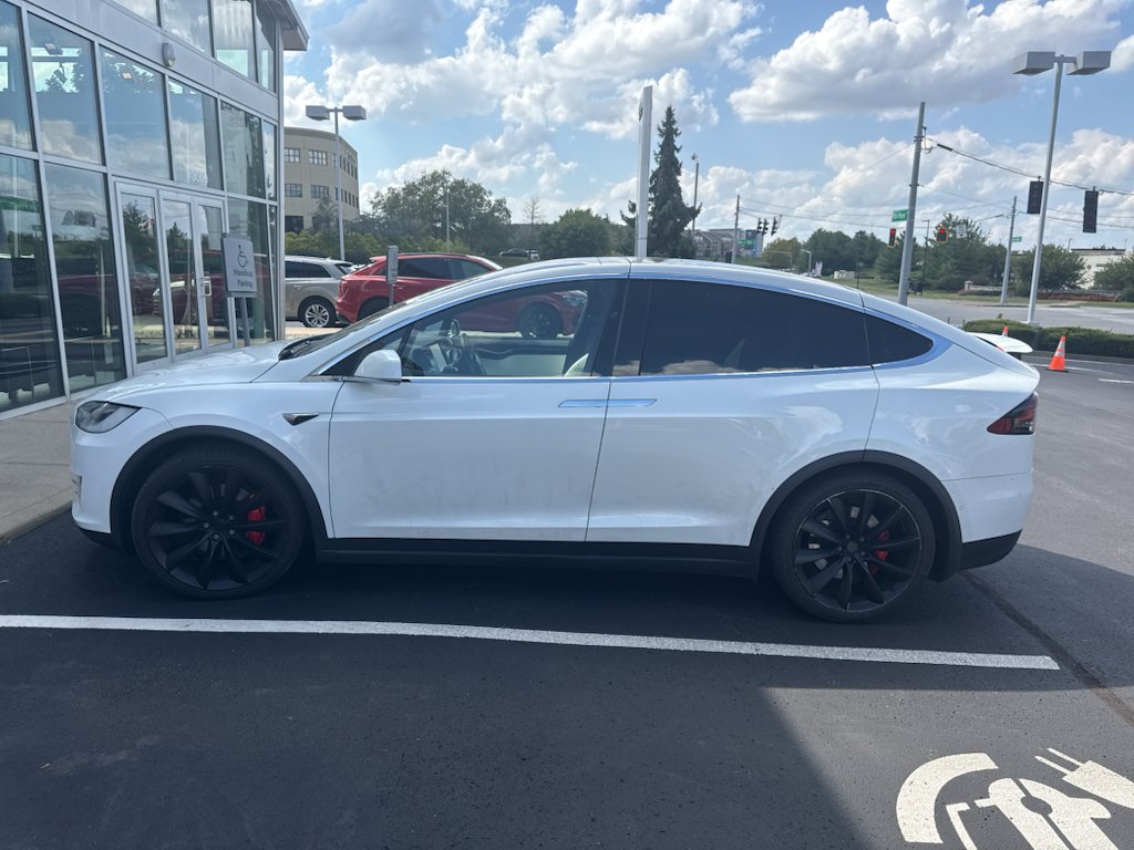 Used 2018 Pearl White Multi-Coat Tesla P100D image 4