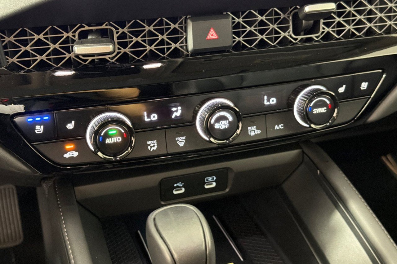 Used 2024 BLACK Honda Touring image 19