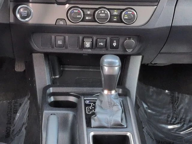 Used 2022 White Toyota TRD Off-Road image 18