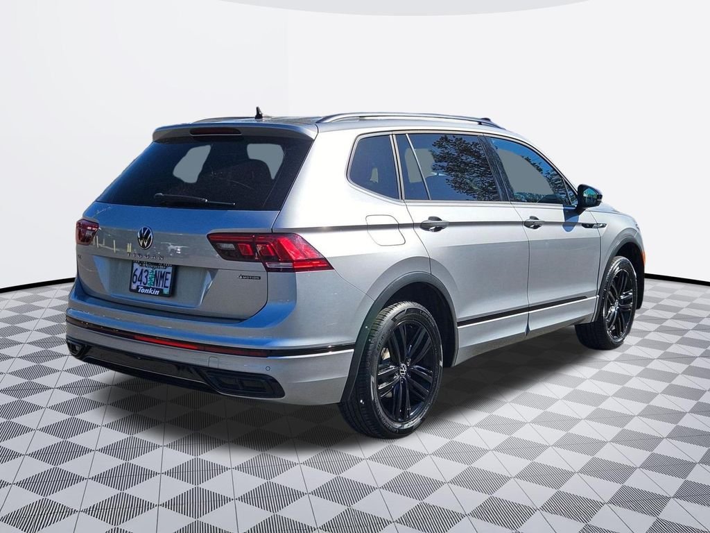 Used 2022 Silver Volkswagen 2.0T SE R-Line Black image 6