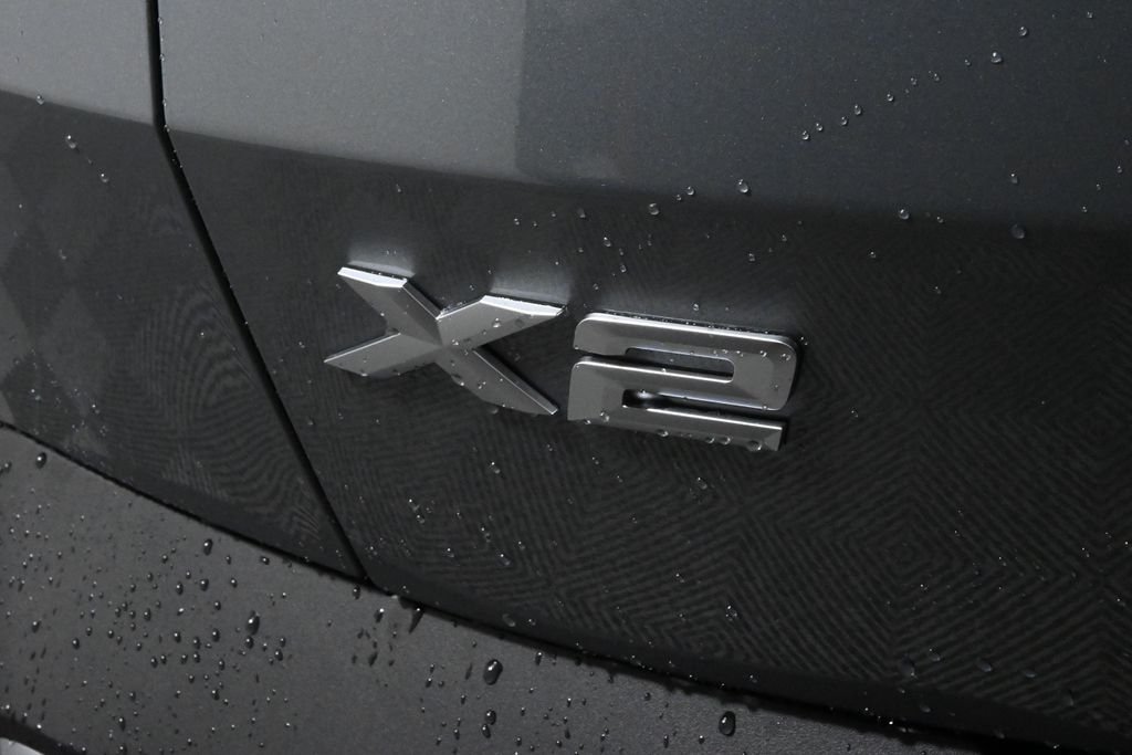 Used 2025 Gray BMW xDrive28i image 38