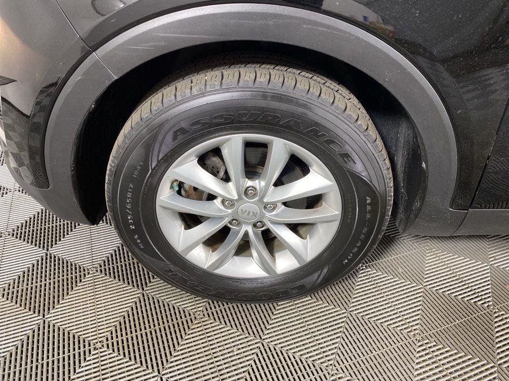 Used 2018 Ebony Black Kia LX image 14