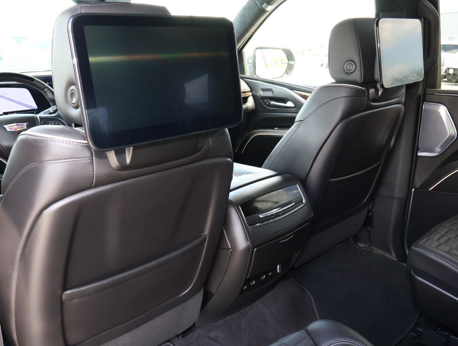 2024 Cadillac Escalade Sport Platinum - Photo 18