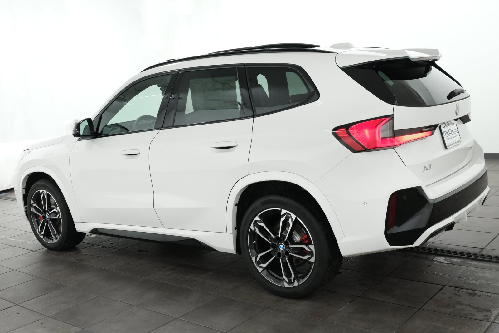 New 2027 Alpine White BMW xDrive28i image 3