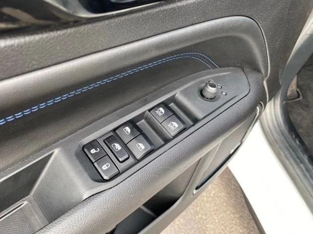 Used 2025 White Jeep Limited image 20