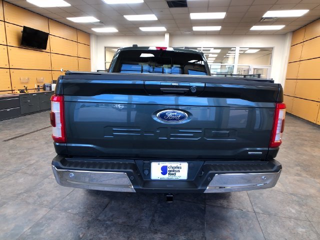 Certified Used 2021 Guard Metallic Ford Lariat image 6