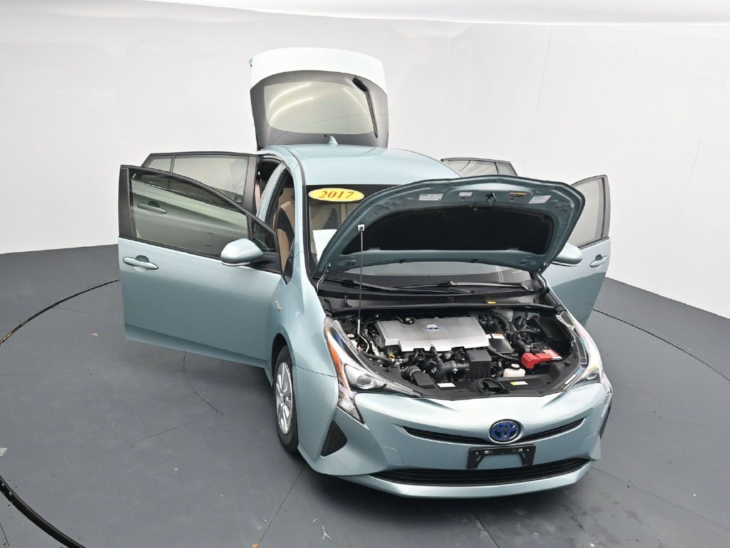 Used 2017 Beige Toyota Two image 41
