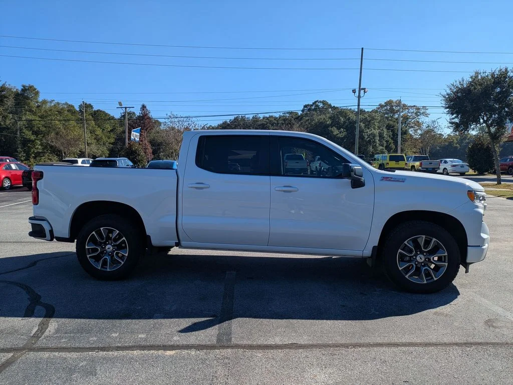 Used 2024 White Chevrolet RST image 6