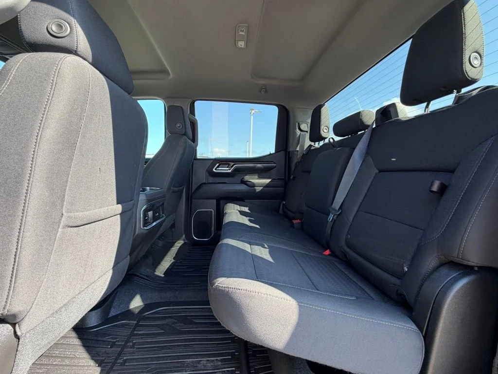 Used 2022 Gray GMC Elevation image 20