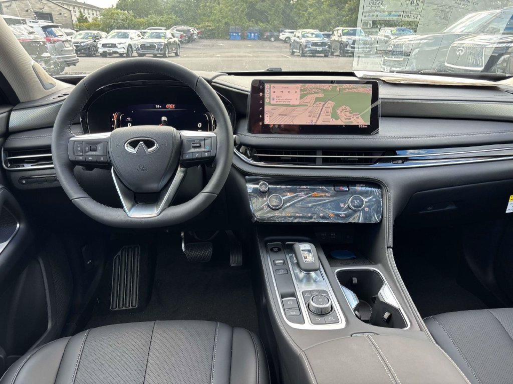 New 2027 White INFINITI LUXE image 10